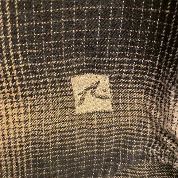 Revolution Men’s Flannel Button Down Shirt, Size Large. Black and brown plaid. - Picture 6 of 7